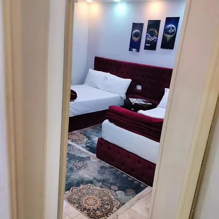 Pyramids Stone Inn